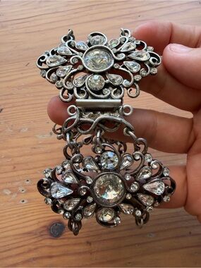 Sweet Romance Swarovski Crystal Baroque Lace Link Bracelet